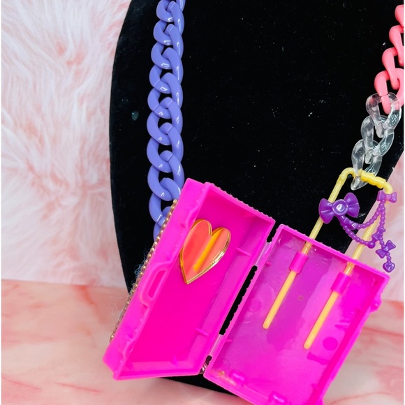 Barbie necklace - Picture 8 of 9